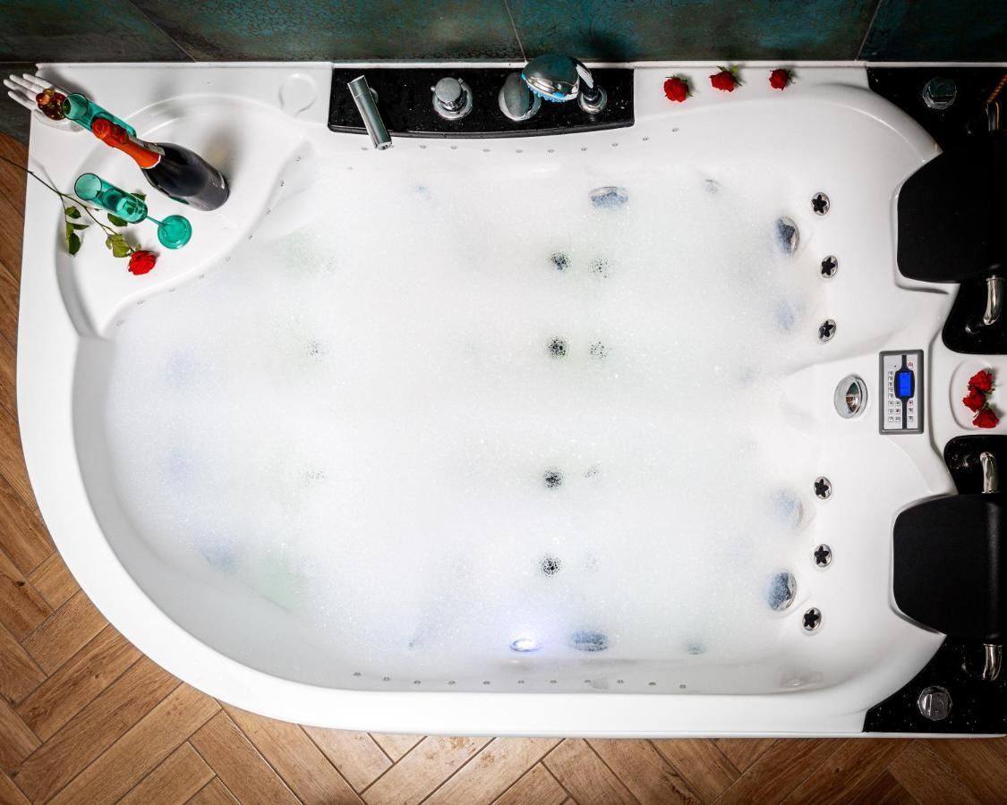 Jacuzzi&bike Apartment, Kraków